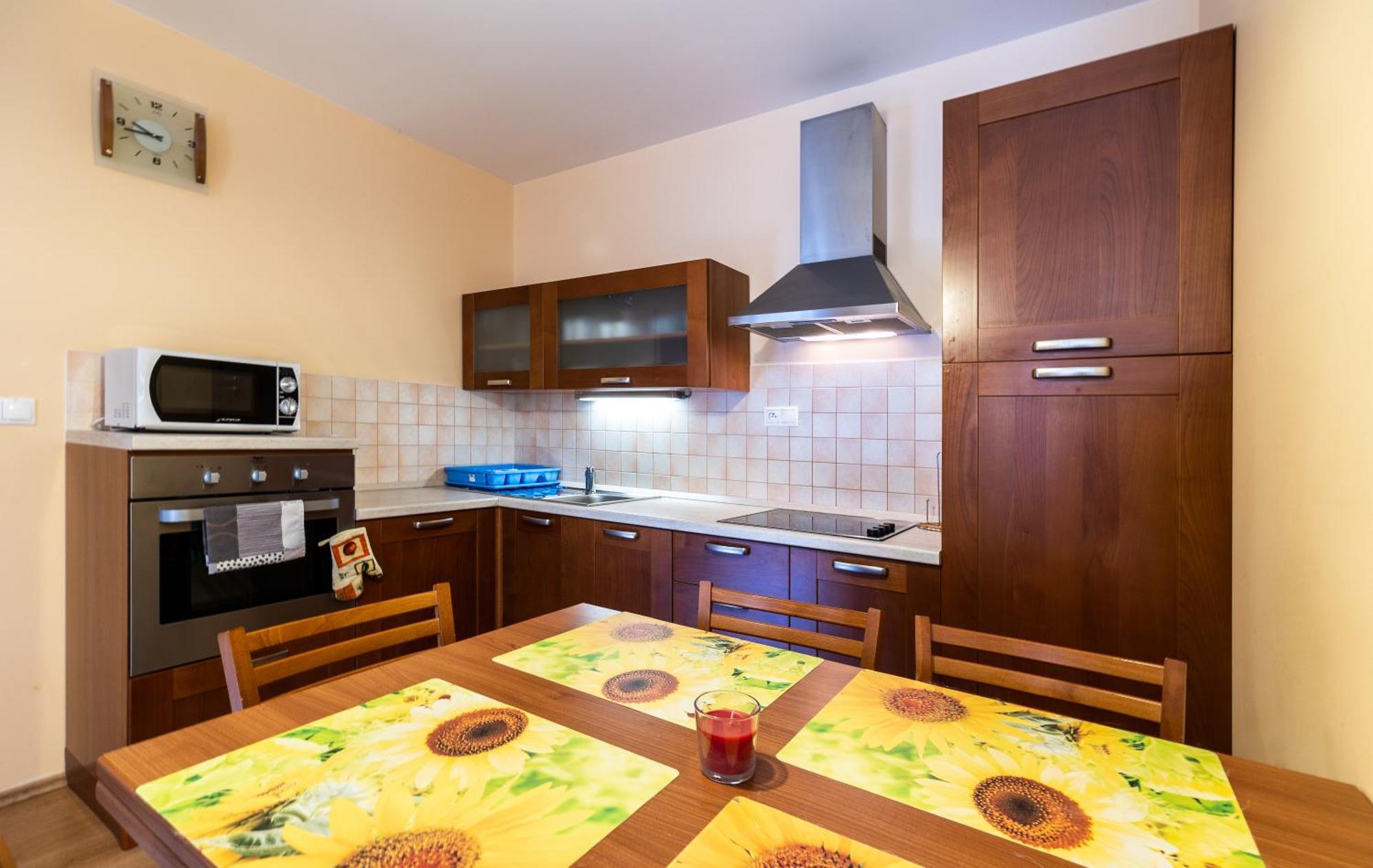 Rodinny Apartman Slnecnica Tale Luaran gambar