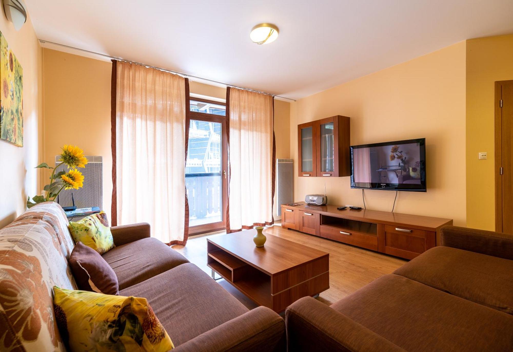 Rodinny Apartman Slnecnica Tale Luaran gambar