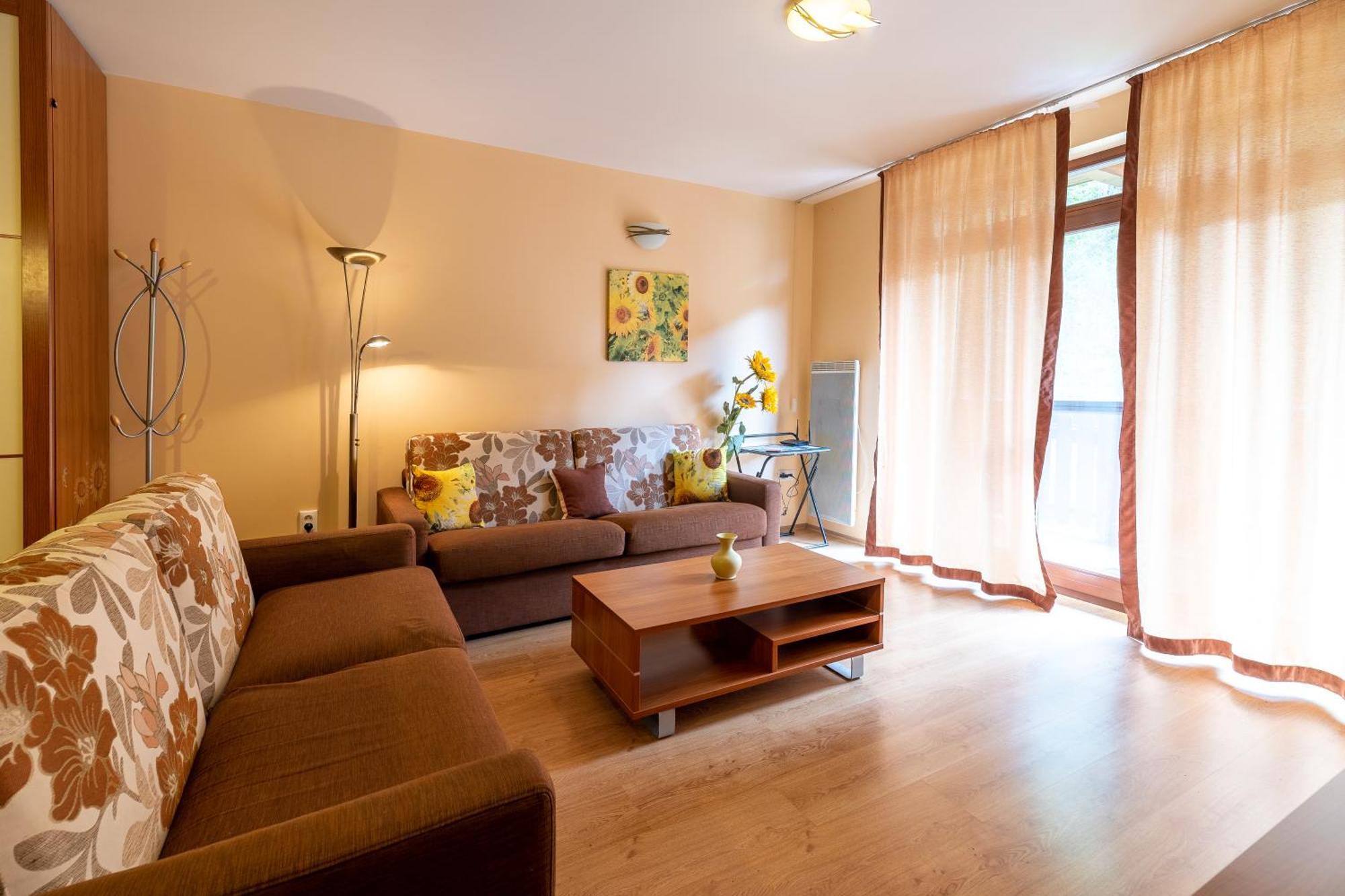 Rodinny Apartman Slnecnica Tale Luaran gambar