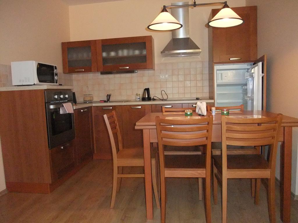 Rodinny Apartman Slnecnica Tale Luaran gambar